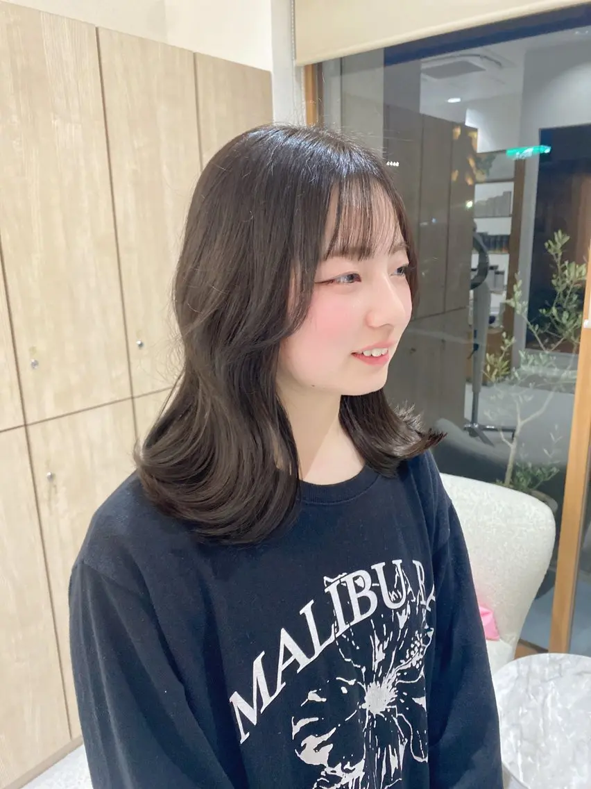 ミディアム 外ハネヘア 池田 健汰のヘアスタイル