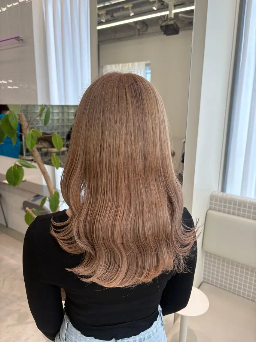 セミロング YUURI⭐︎ ヒナ･:*+.のヘアスタイル