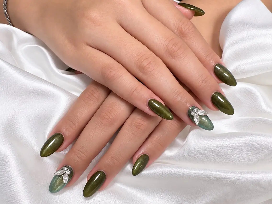 ネイル スカルプネイル シンプルネイル VI NAILのネイルデザイン