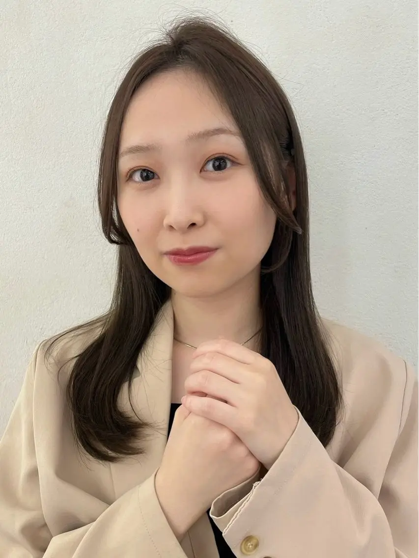 ロング 米澤 由衣のヘアスタイル