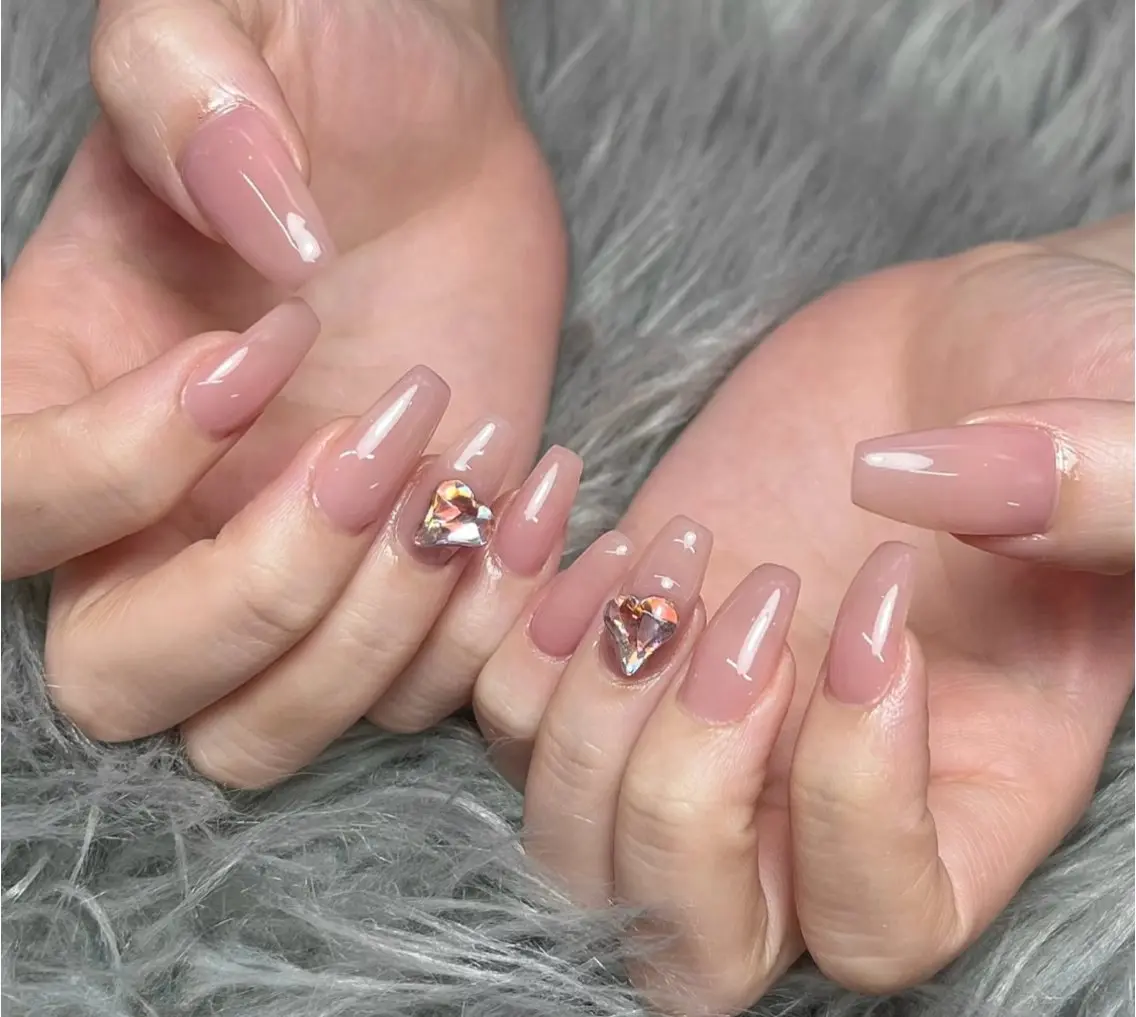 ネイル アートネイル べっ甲ネイル チークネイル 成人式 長さ出し ハンドネイル ハンドケア For you. Nail Salonのネイルデザイン