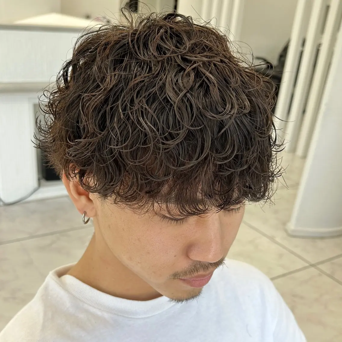ショート カラー パーマ メンズ メンズパーマ 波巻きパーマ カット パーマ 水谷 璃温のヘアスタイル
