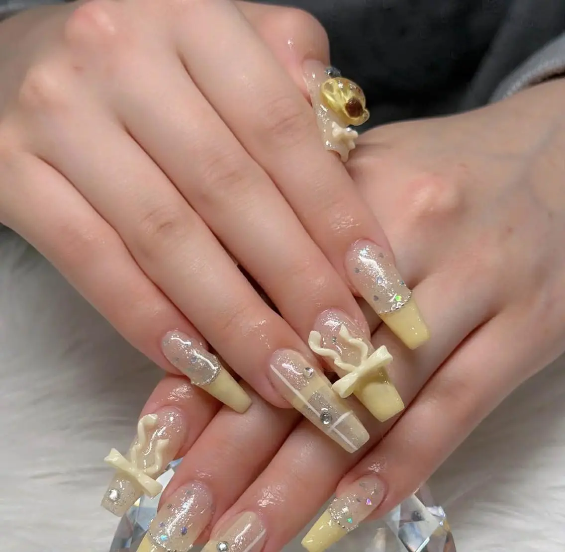 カラー ロング グラデーションカラー 韓国風ヘア ハンドネイル Bling Salonのネイルデザイン