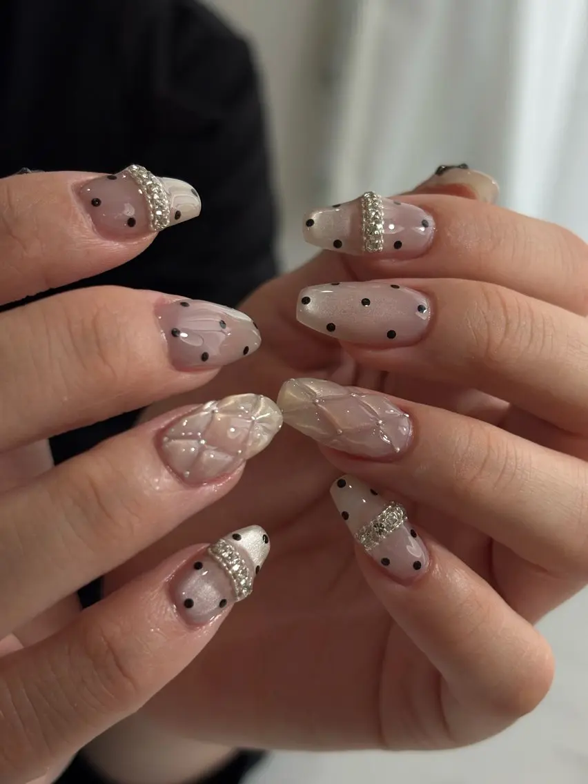 ネイル ドット マグネットネイル ぷっくりネイル ワンホンネイル ハンドネイル KAHUA nailのネイルデザイン
