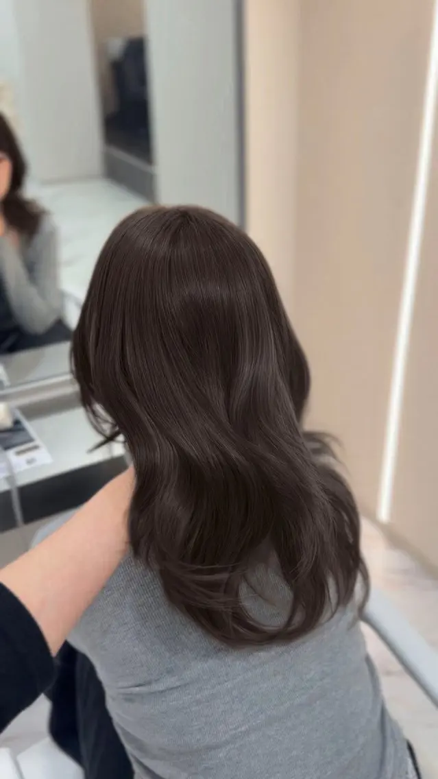 セミロング カラー ヘアカラー トリートメント くるみ /モデル募集中のヘアスタイル