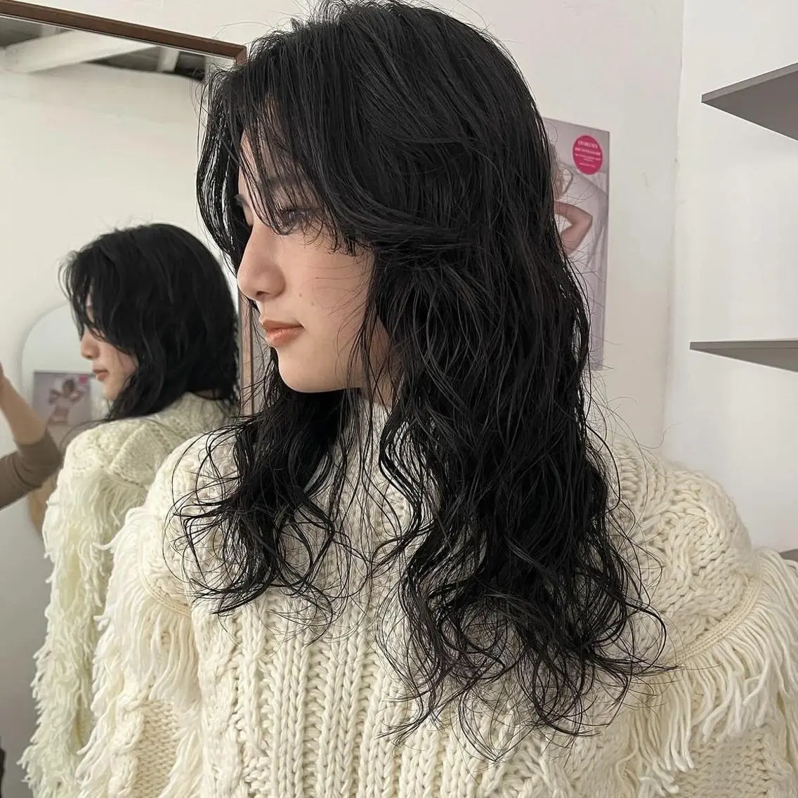 セミロング Ravo 西村 優花のヘアスタイル