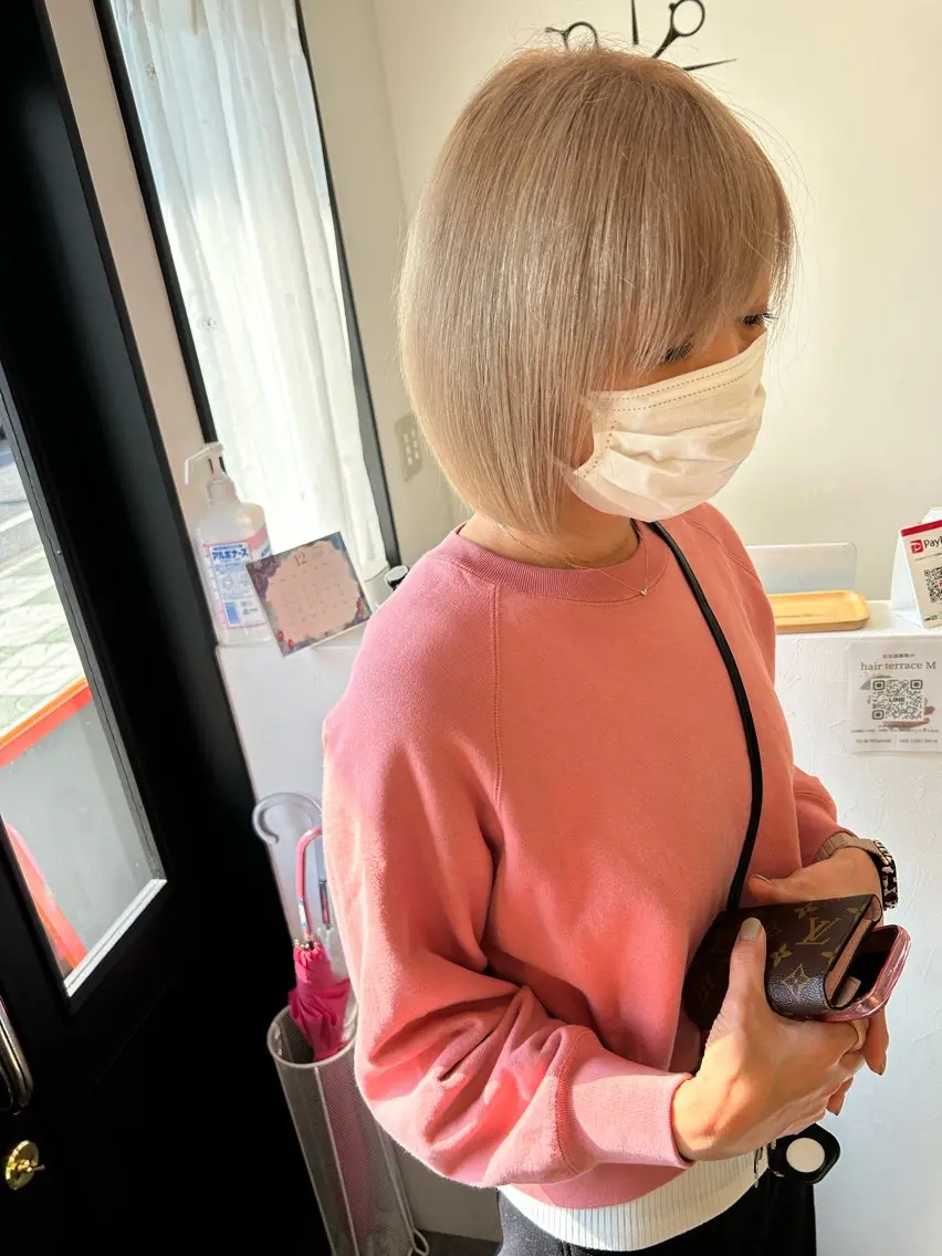 ショート ショートボブ 韓国風カラー ボブ ハイライト 髪質改善 ヘアカラー トリートメント hair terra ce M奈良店のヘアスタイル