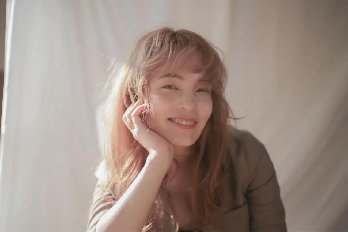 セミロング カラー アイブロウ バレイヤージュ ブリーチ ケアブリーチ 透明感カラー デザインカラー 🔆韓国 norika🔆のヘアスタイル