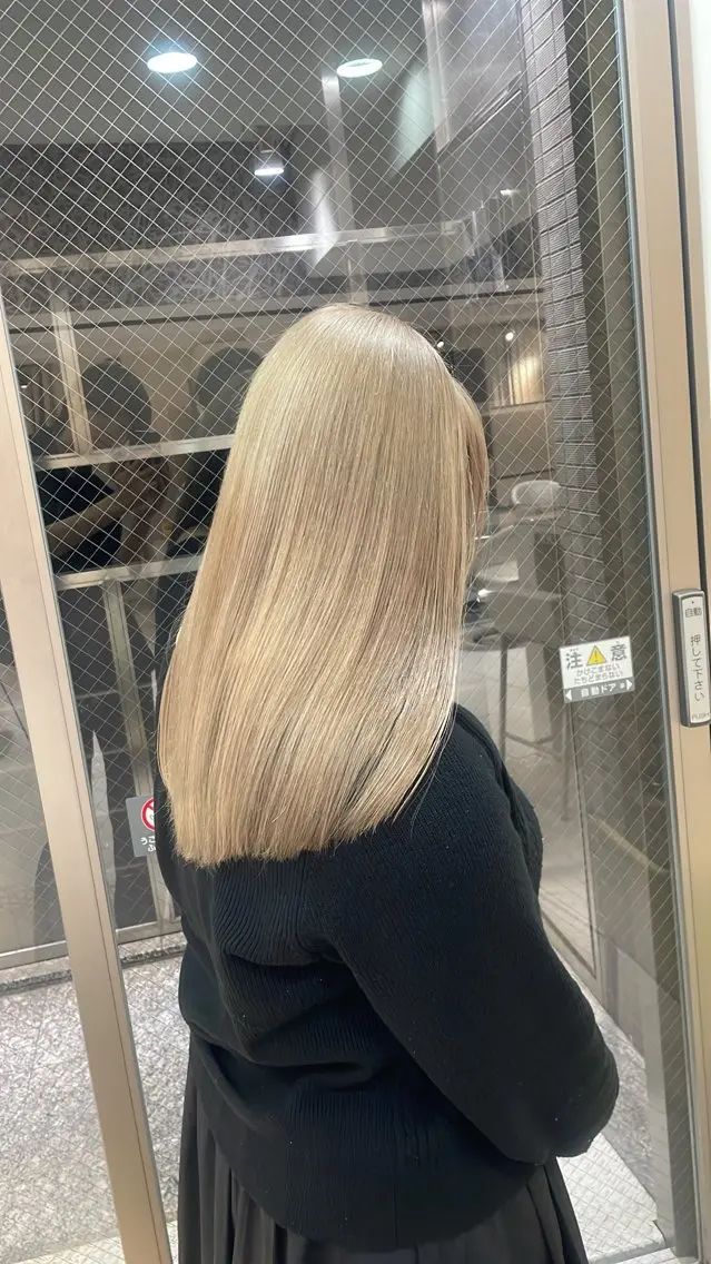 ロング 𓊆美髪矯正𓊇岡田 昂樹のヘアスタイル