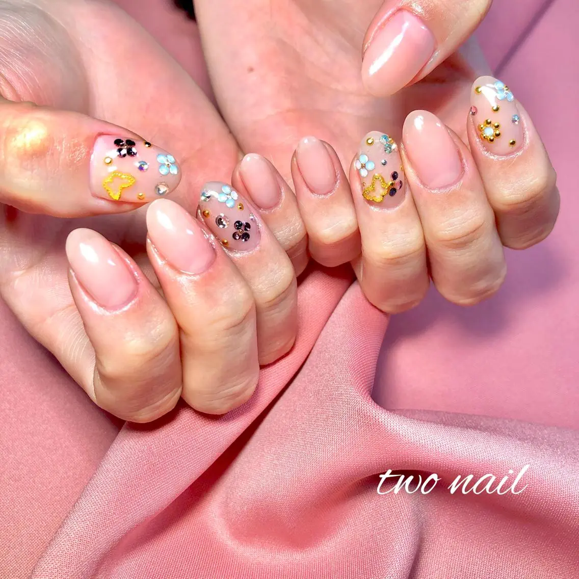 ネイル アートネイル フットネイル ハート ニュアンスネイル ホワイト ハンドネイル two nailのネイルデザイン