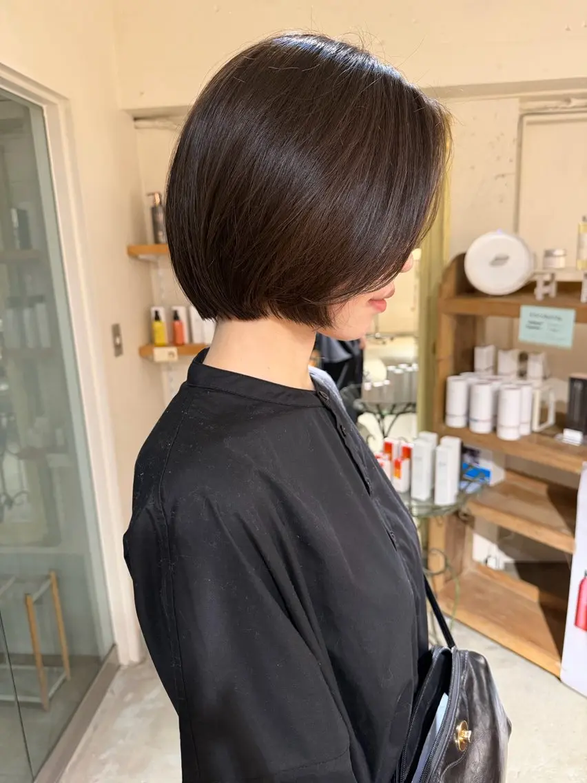 ショート ボブ カット 透明感カラー🫧/ レイヤー/髪質改善のヘアスタイル
