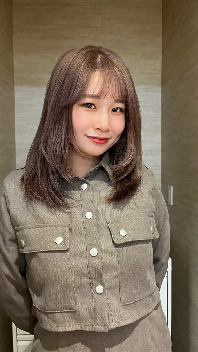 ミディアム カラー 柔らかい艶暖色 レイヤー🫧姫汝のヘアスタイル