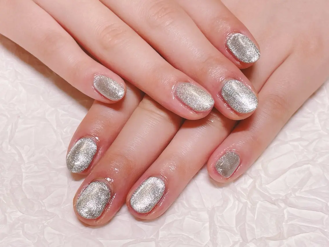 ネイル マグネットネイル ハンドネイル ハンドケア 💫ゆか_ Nailartistのネイルデザイン