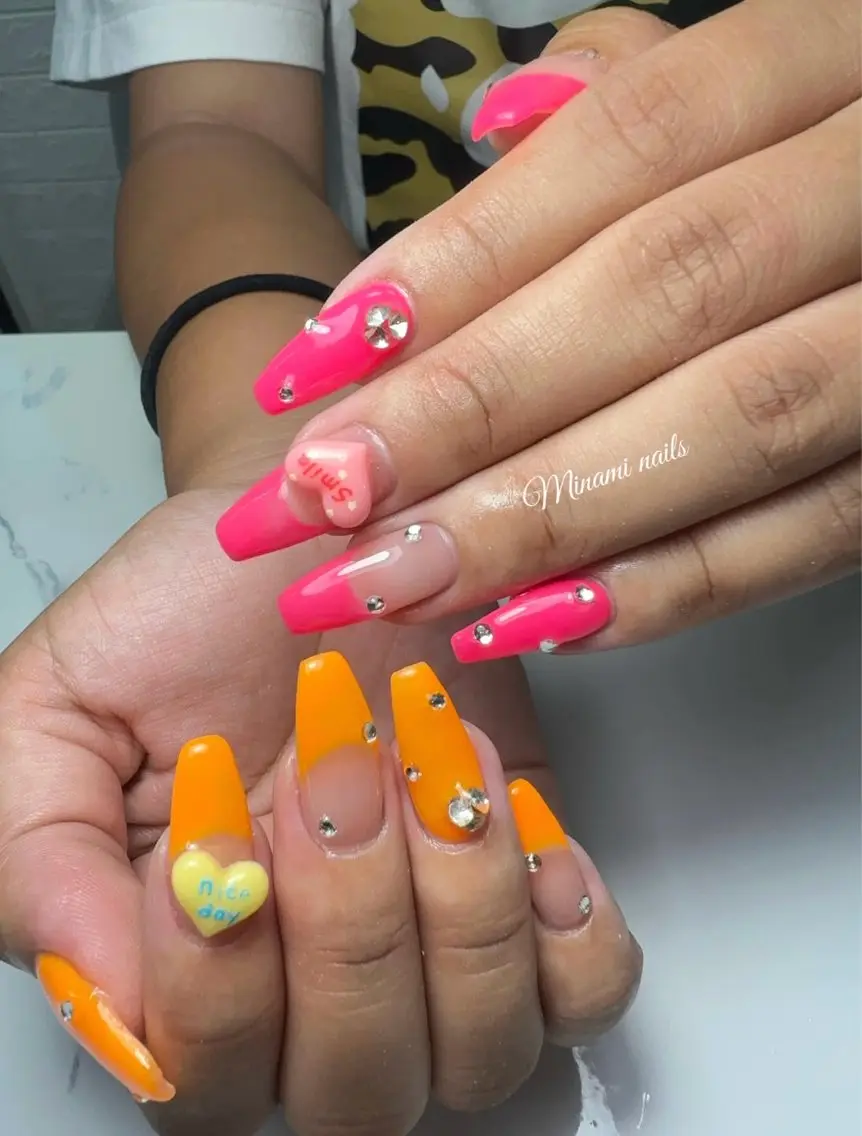 ネイル アートネイル ガーリー キラキラネイル 韓国ネイル マグネットネイル ハンドネイル Minami Nailsのネイルデザイン