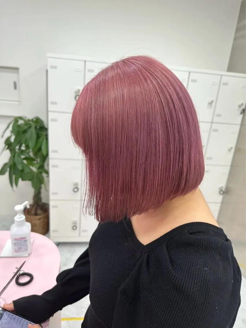 ショート カラー ヘアカラー トリートメント 💖似合わせカラー レイヤー💖縮毛矯正のヘアスタイル