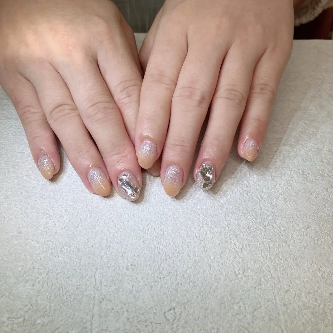 ネイル アートネイル EMUR水口店 nail  Akiのネイルデザイン