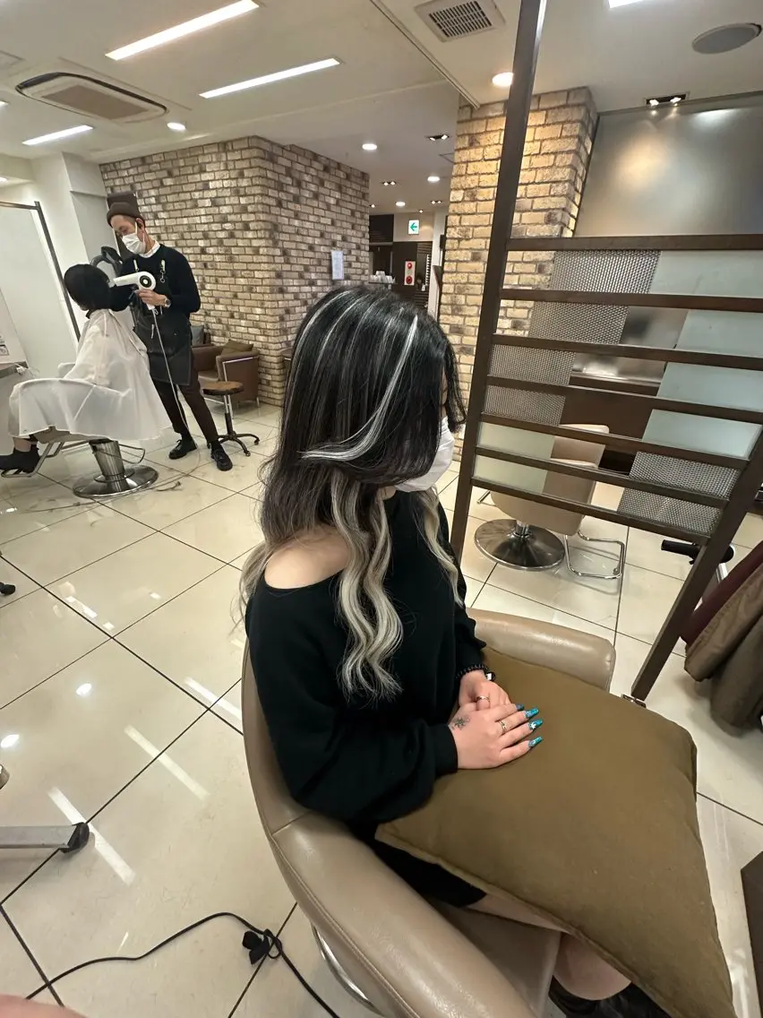 メンズ特化シャドウパ ーマラウンドマッシュのヘアスタイル