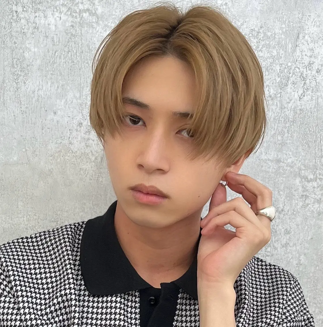 メンズ センターパート 佐藤 和佳菜のヘアスタイル