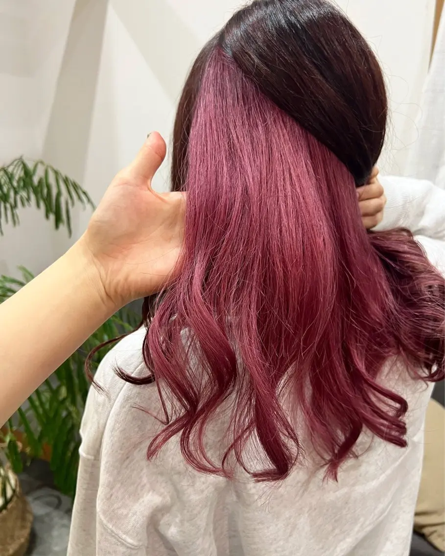 ロング カラー インナーカラー ピンクカラー カット ヘアカラー WATANABE MISAKIのヘアスタイル