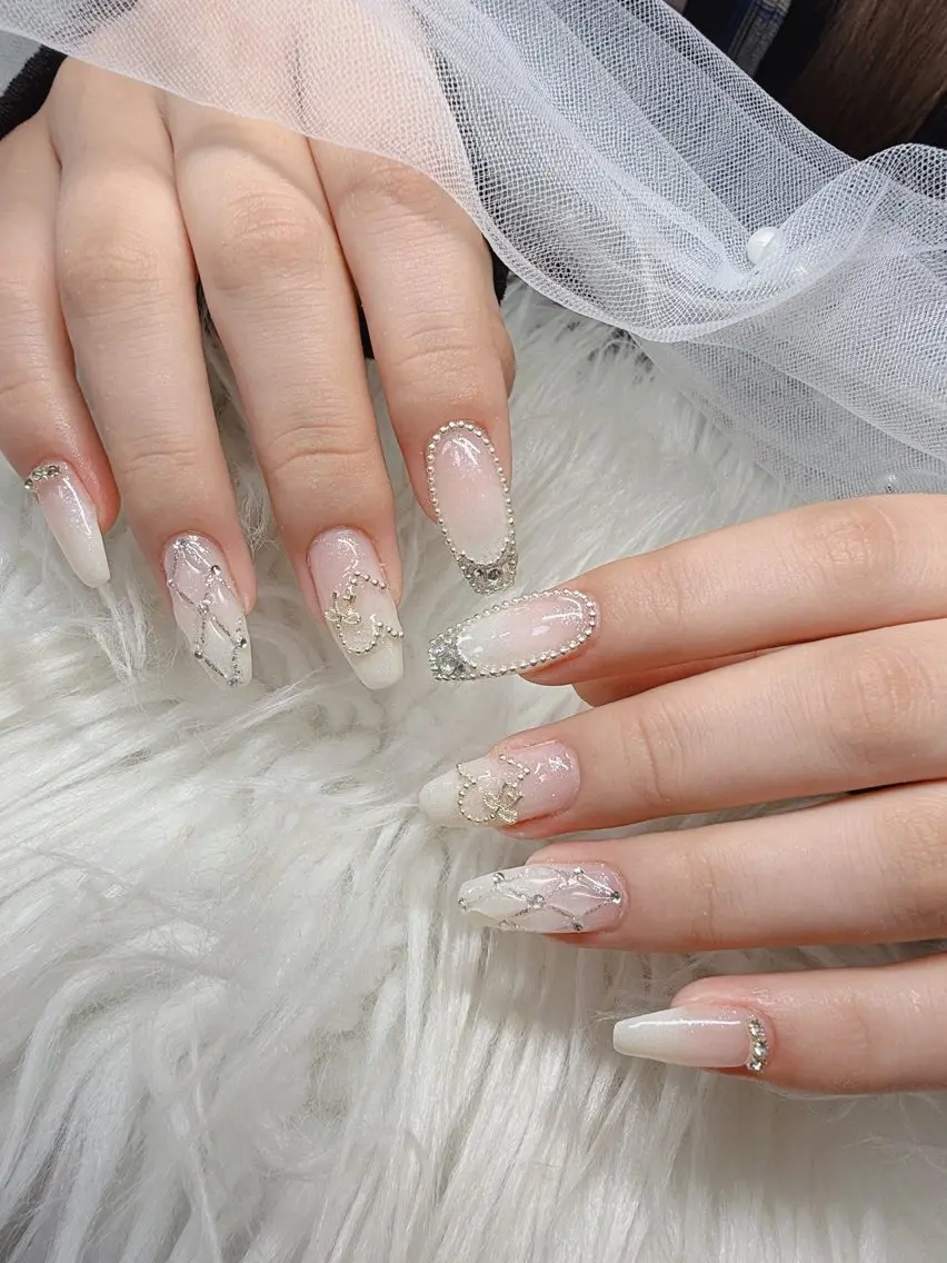 ネイル Lee Nailsのネイルデザイン