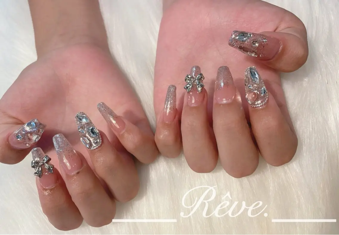 ネイル Reve. 黒澤のネイルデザイン