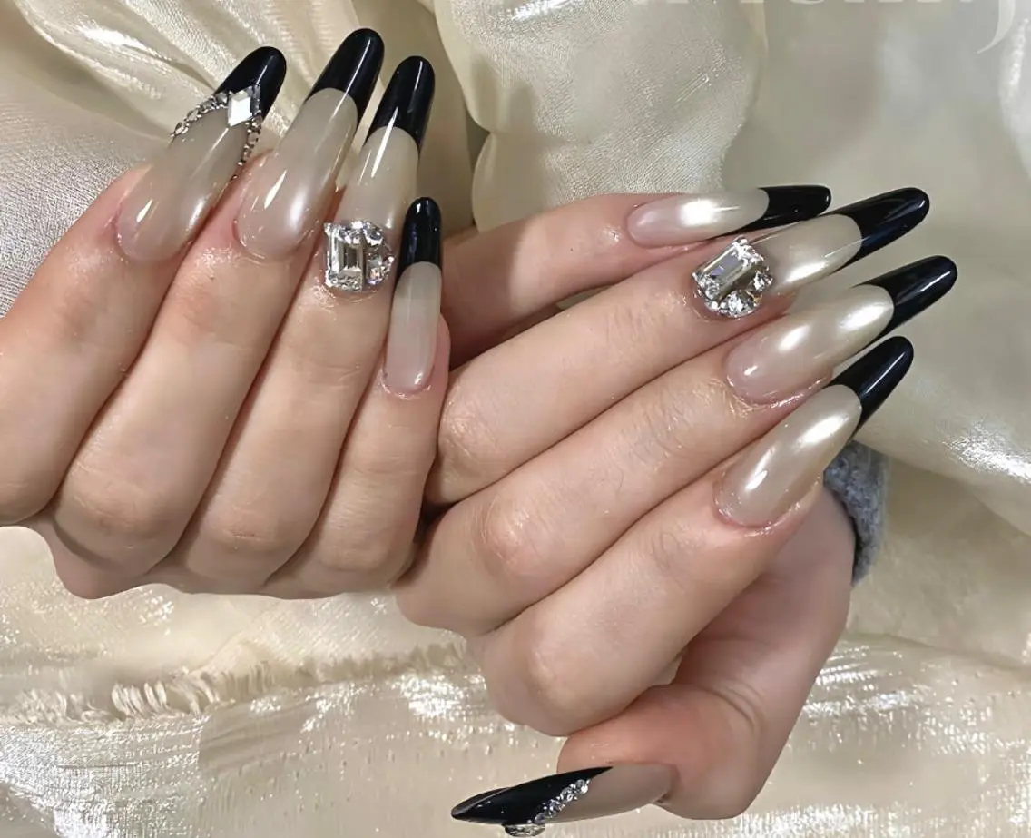 ネイル ハンドネイル Pure&Rich Nailのネイルデザイン