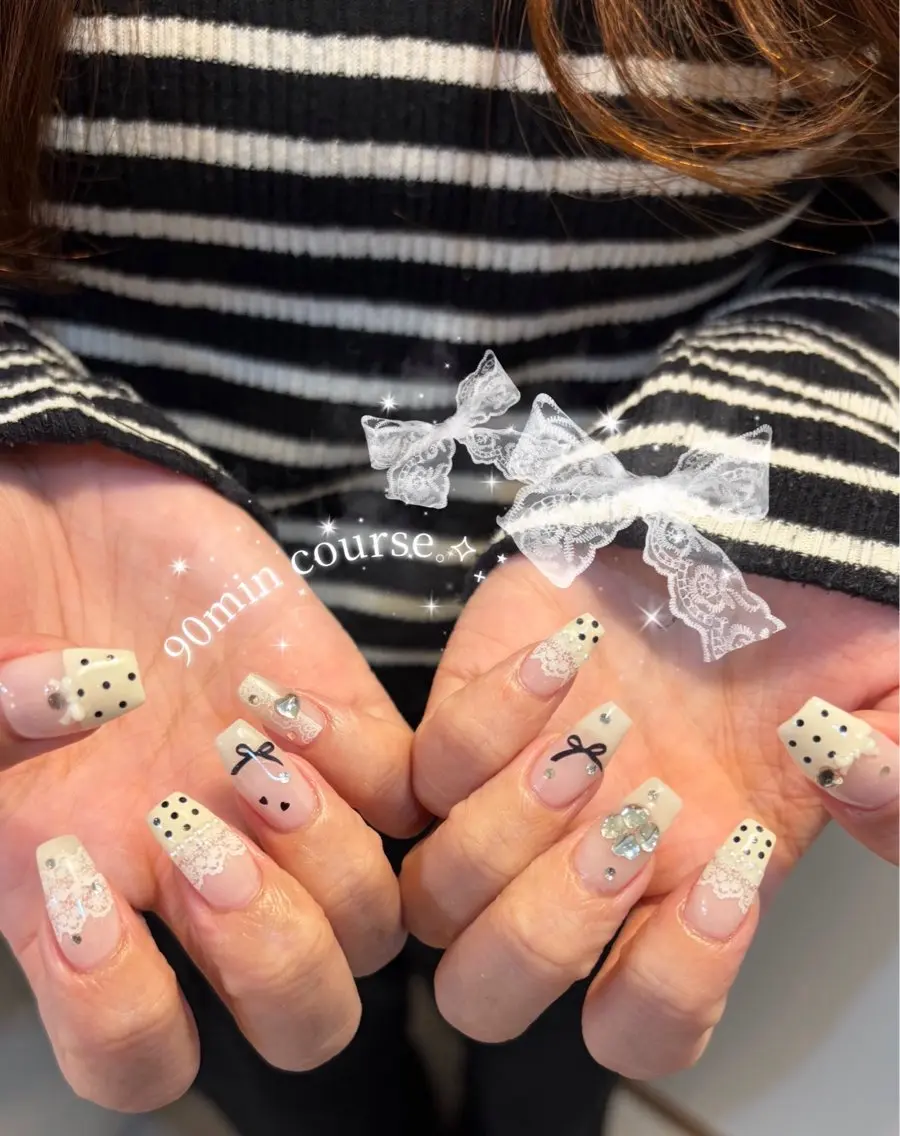 ネイル ハンドネイル ViViA momokaのネイルデザイン