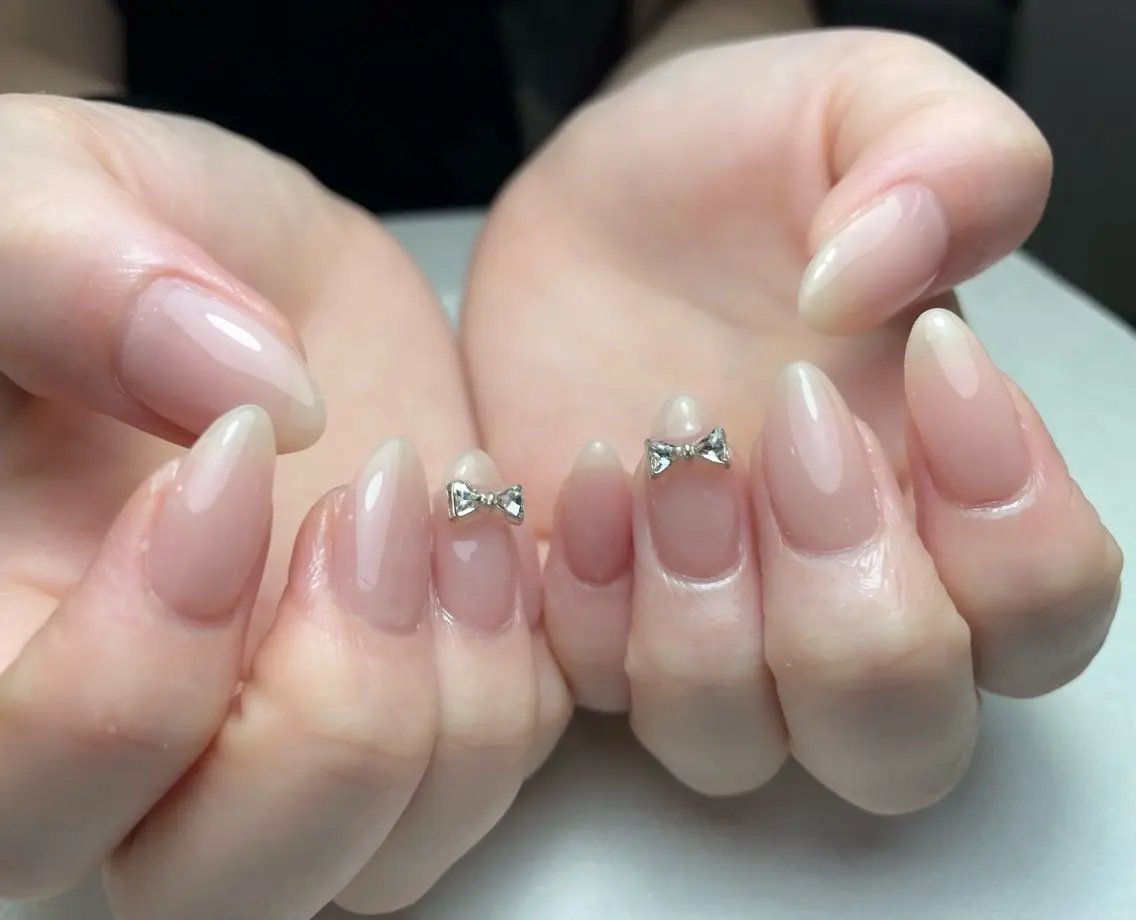ネイル アートネイル 長さ出し フレンチネイル ジェルネイル ガーリー 中野駅から2分 MEO NAILのネイルデザイン