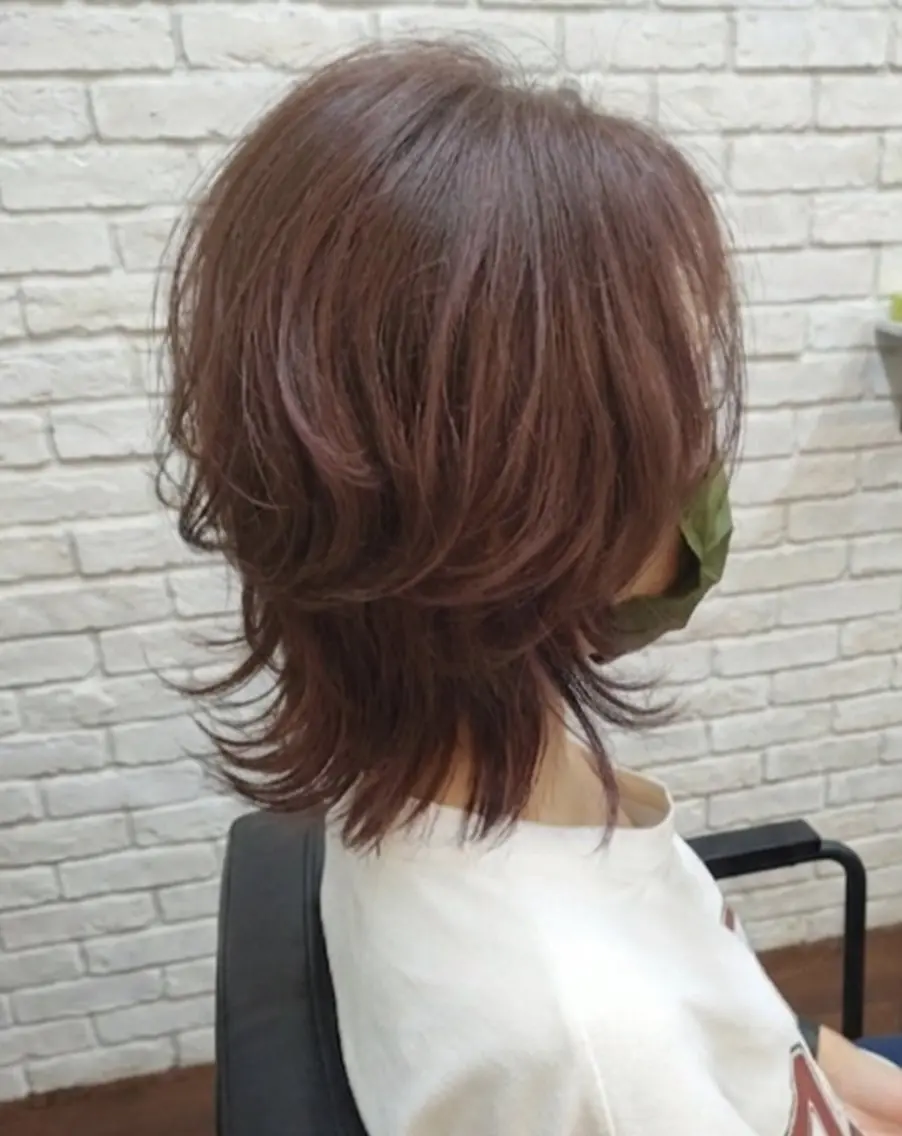 ミディアム カラー 齋藤 真理子のヘアスタイル