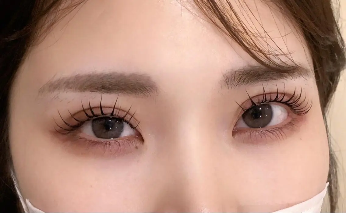 ネイル マツエク・マツパ アイブロウ 眉カラー 韓国風マツエク パリジェンヌラッシュリフト まつげパーマ 長さ出し ハンドネイル フットネイル ハンドケア Nail&eye Belire 新宿のネイルデザイン