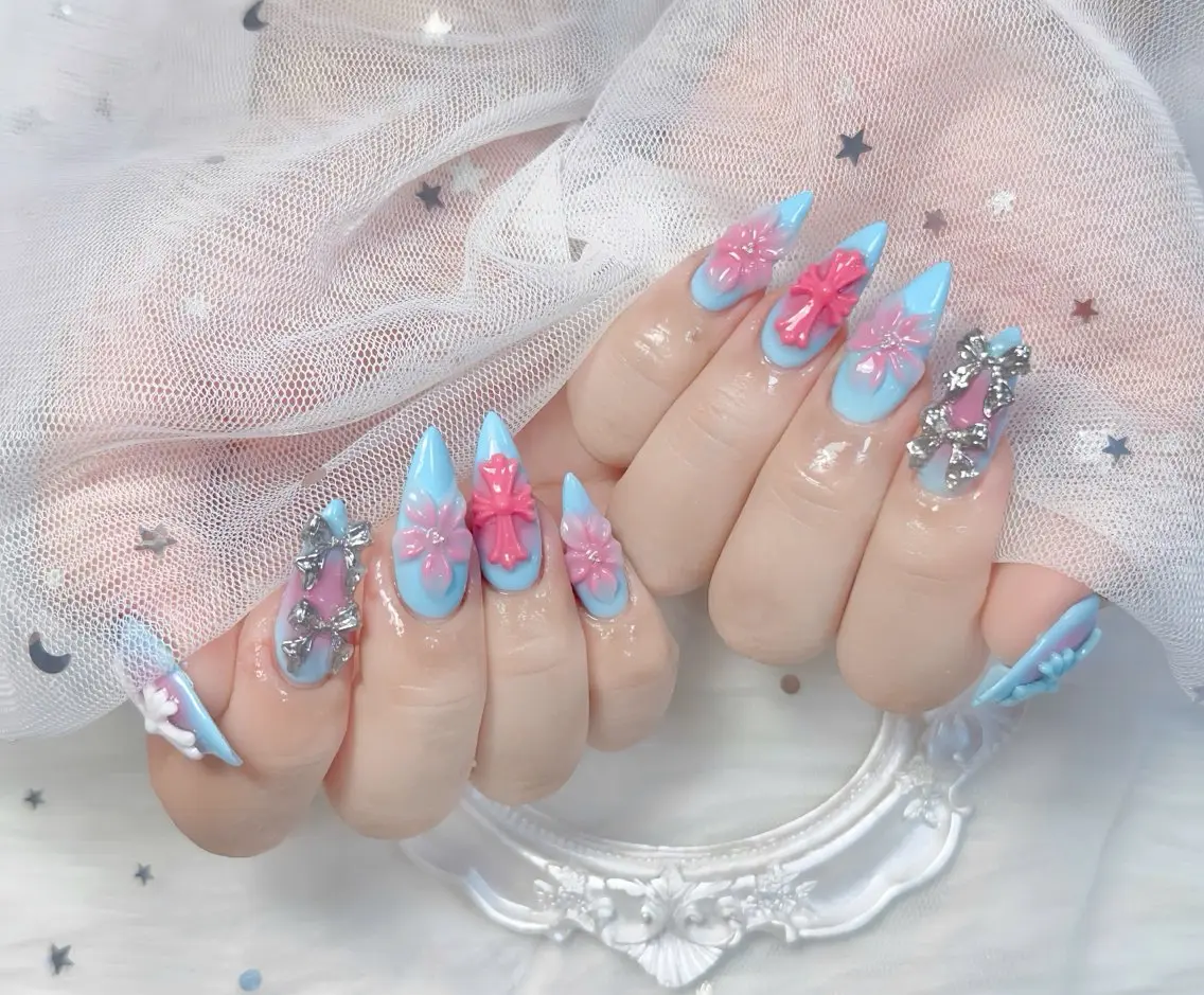 ネイル チークネイル 長さ出し フレンチネイル ジェルネイル グラデーション ハンドネイル THANHTHANH NAILのネイルデザイン