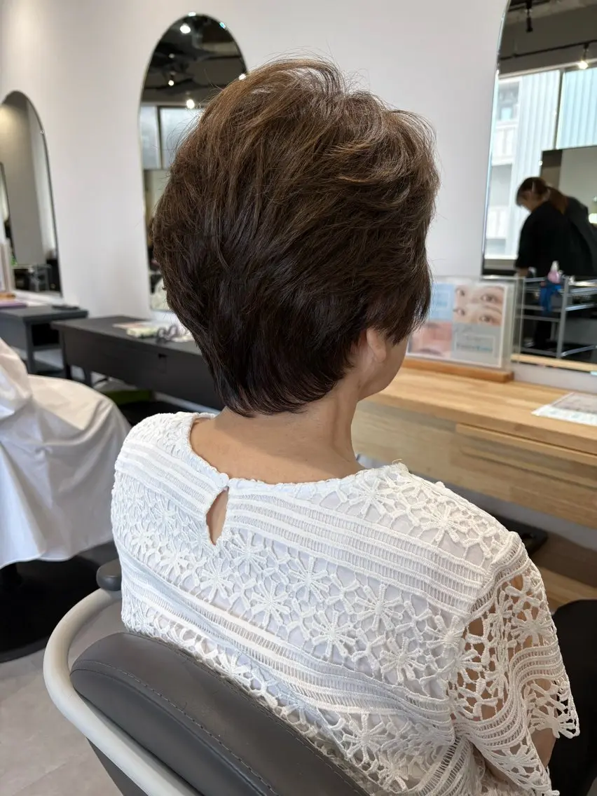 ショート カット ヘアカラー ヘッドスパ 東條 哲也のヘアスタイル