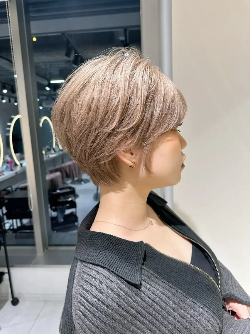 ショート カラー ヘアカラー 美髪矯正 レイヤーカット/加納のヘアスタイル