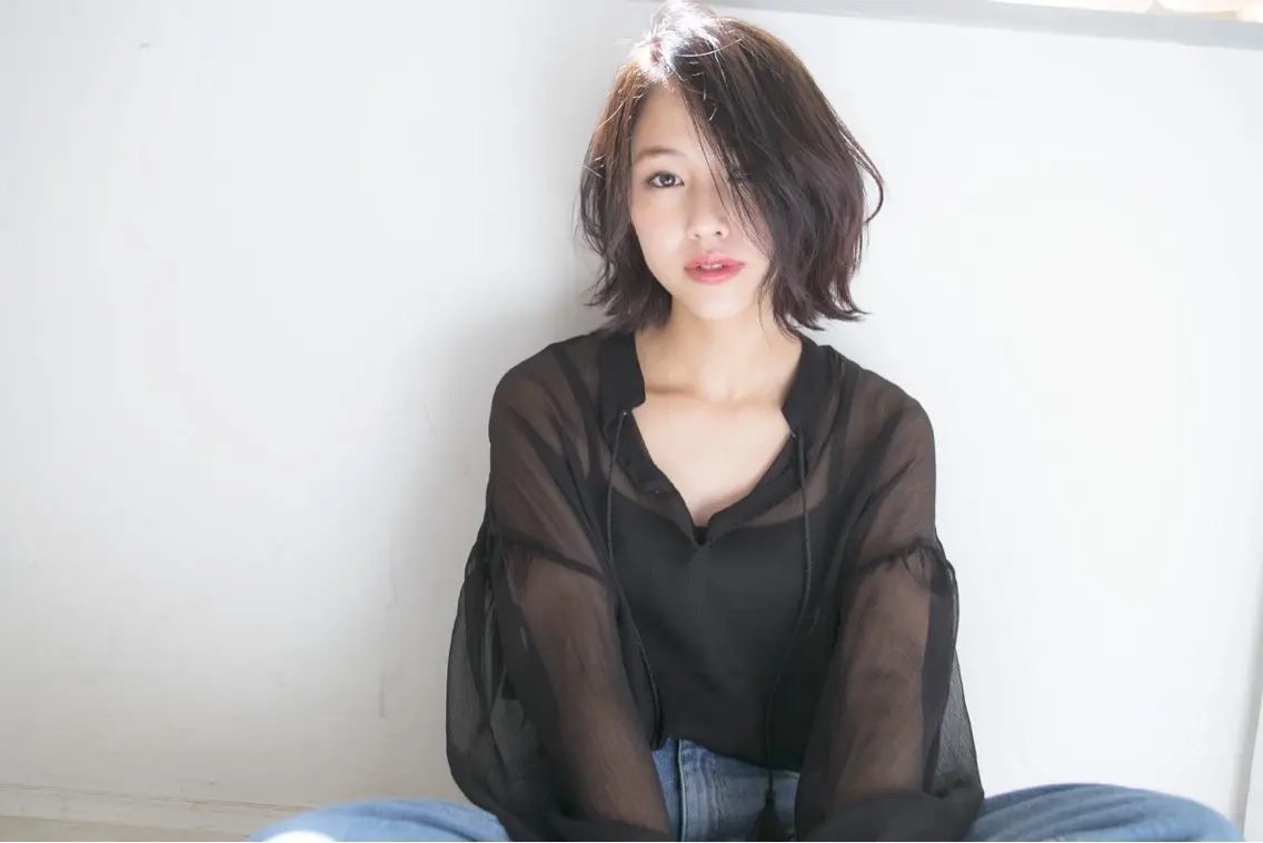 ミディアム 水野 恵里加のヘアスタイル