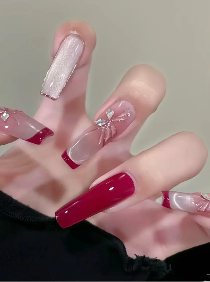 ネイル チークネイル 長さ出し フラワーネイル フレンチネイル ガーリー sun nail池袋 モデル募集のネイルデザイン