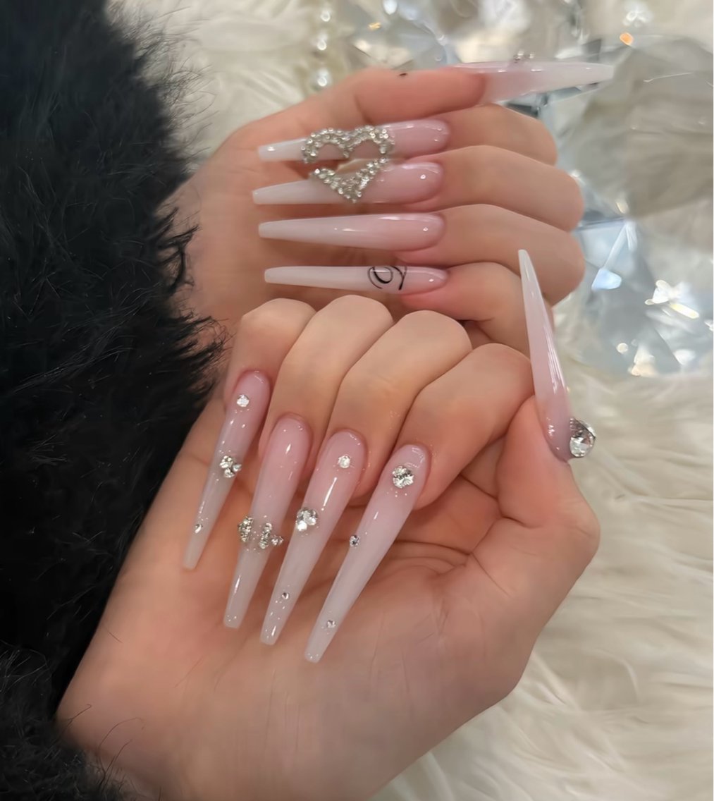 ネイル NiJi Nailsのネイルデザイン