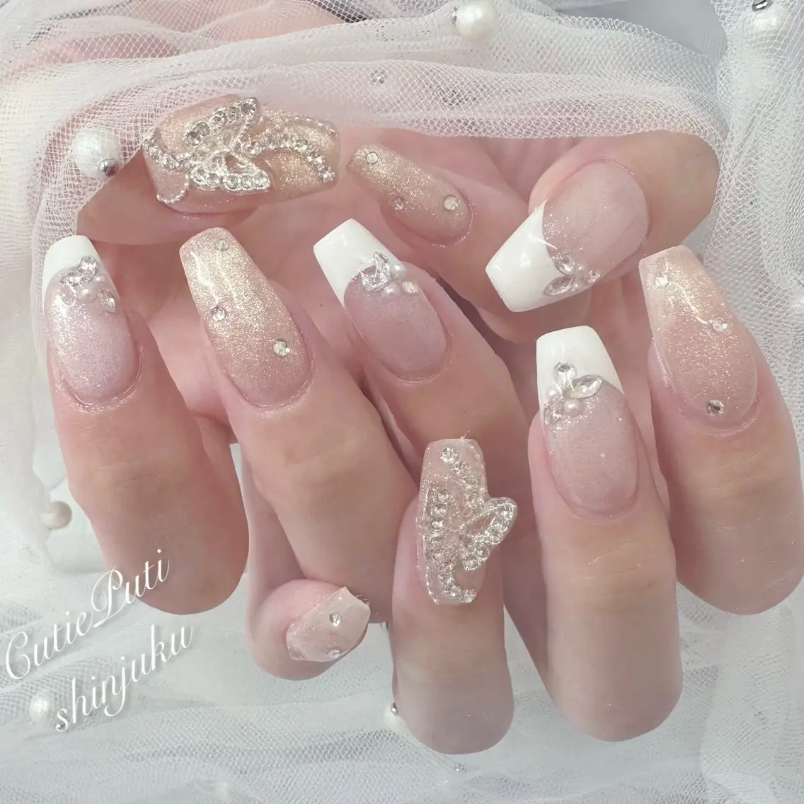 ネイル フレンチネイル 韓国ネイル ワンホンネイル ハンドネイル NailSalon CutiePutiのネイルデザイン