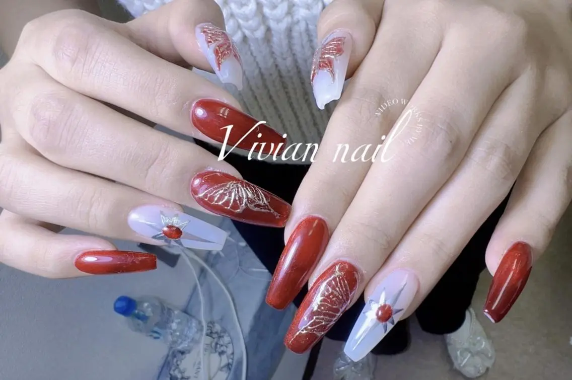 ネイル VIVIAN リサのネイルデザイン