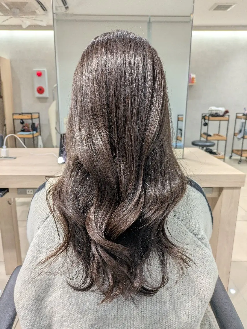 ロング レイヤーカット Director金野 麻衣子のヘアスタイル