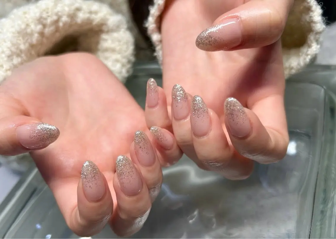 ミニモ学割U24ワンカラー・ラメグラデーション💅の写真