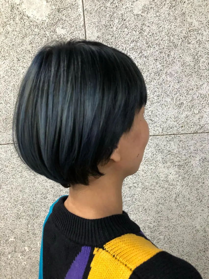 学生様限定 ☆上質国産カラー(全頭ブリーチ込みのダブルカラー)の写真