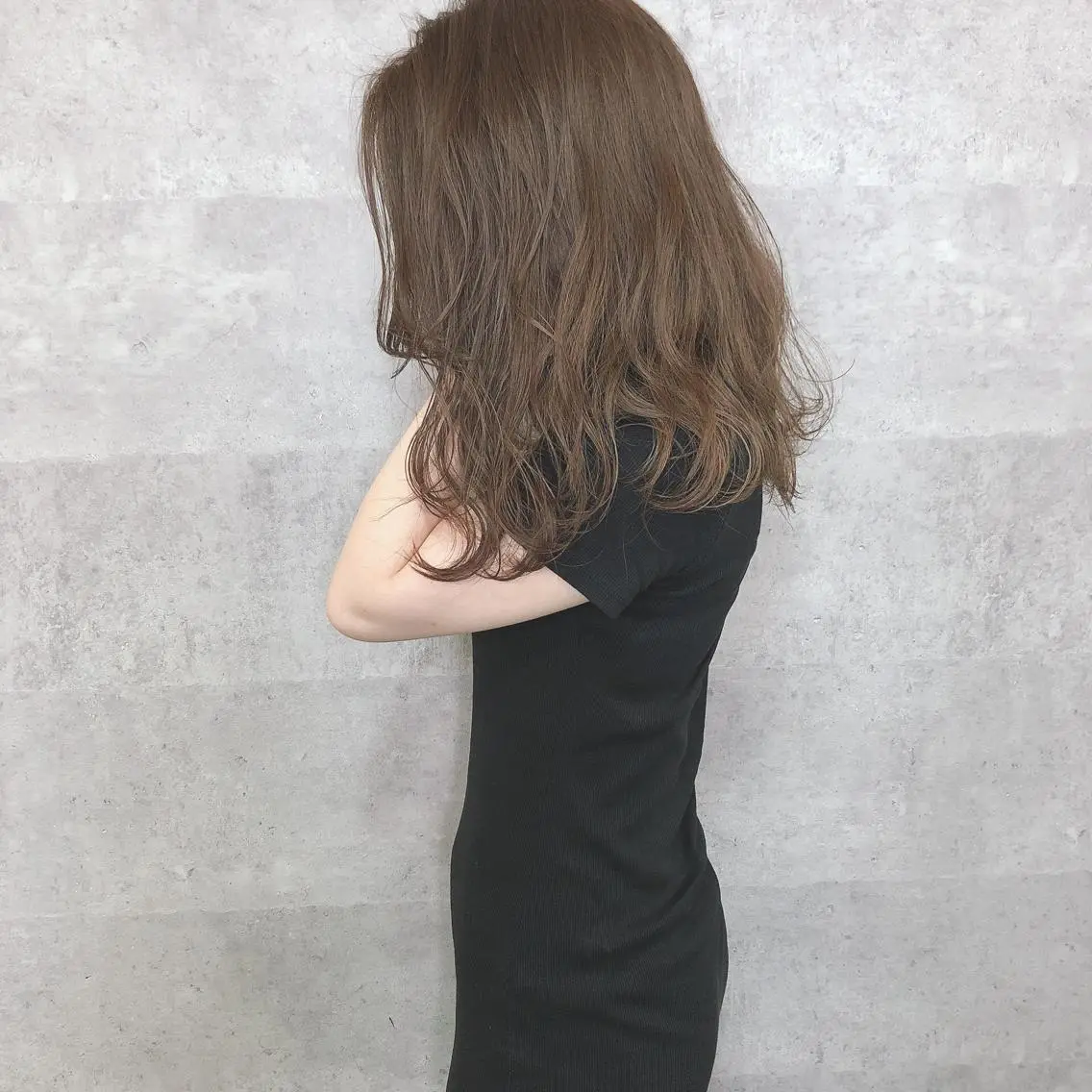 セミロング カラー 髪質改善 中川 翔のヘアスタイル