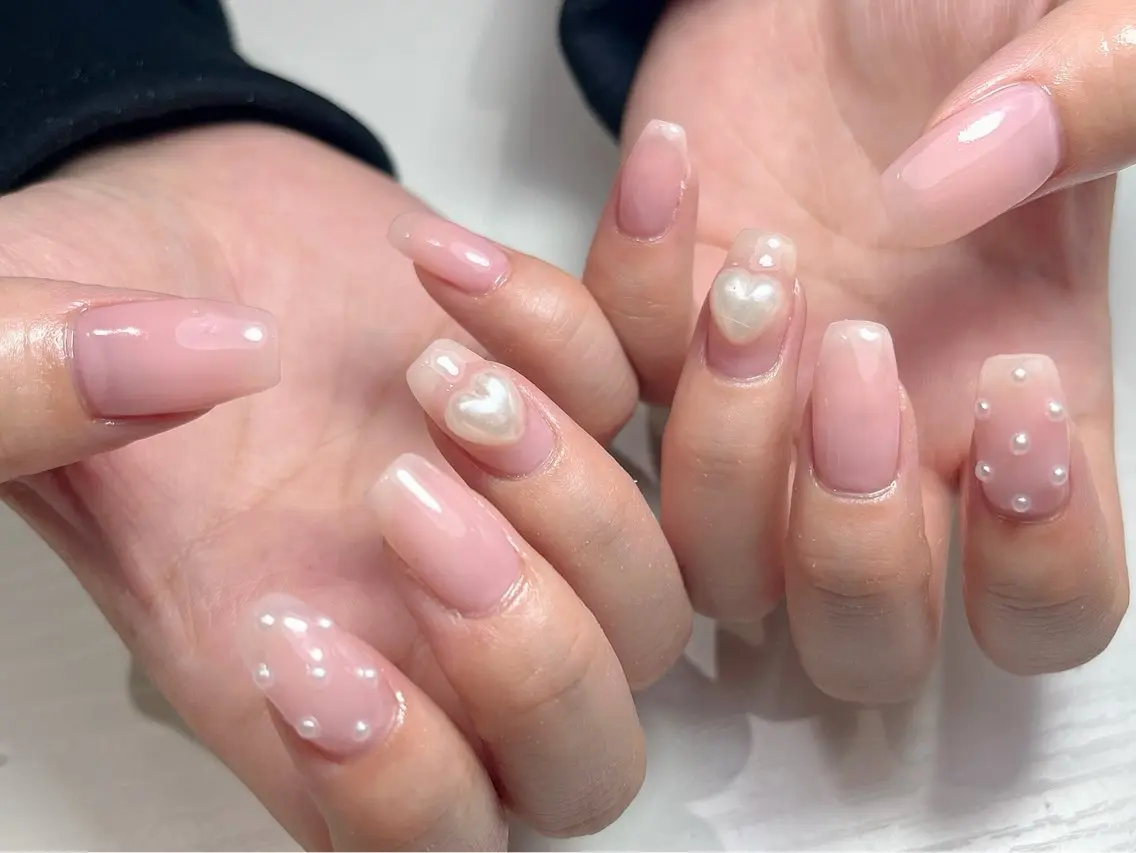 ネイル アートネイル WHITE NAIL 大島のネイルデザイン