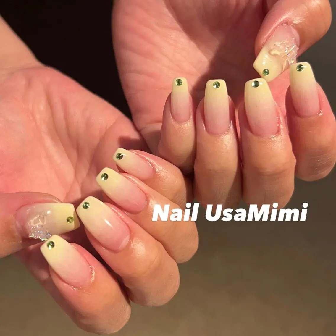 ネイル オーロラネイル フットネイル ジェルネイル 氷ネイル・うるうるネイル キラキラネイル 本町ネイルNail UsaMimiのネイルデザイン