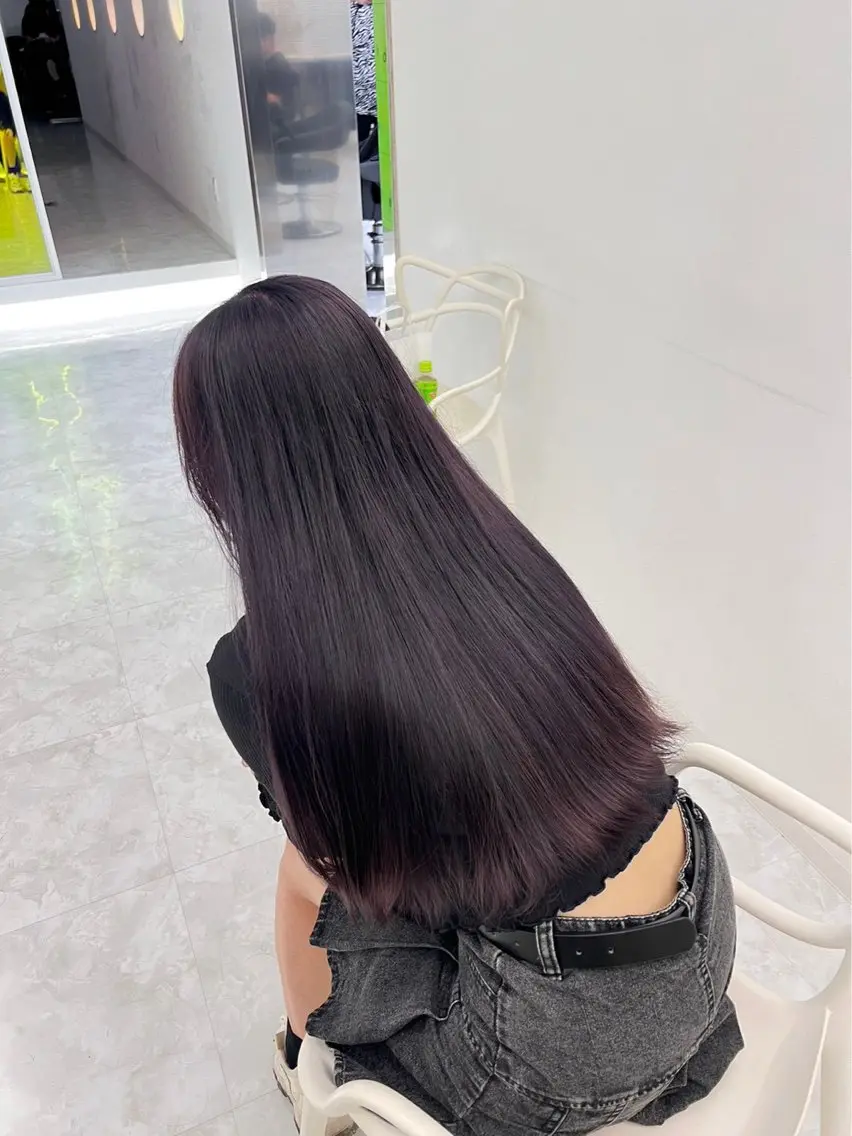 ロング ヘアカラー 岩元 心優のヘアスタイル
