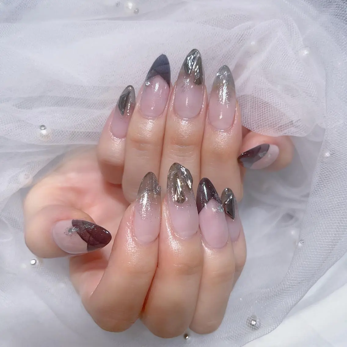 ネイル ハンドネイル Queens ciciのネイルデザイン