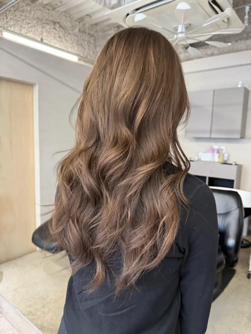 ロング カラー ベージュカラー ブリーチ ブリーチなしカラー ヘアカラー トリートメント 透明感カラー 赤み消し/ 大村勇人のヘアスタイル
