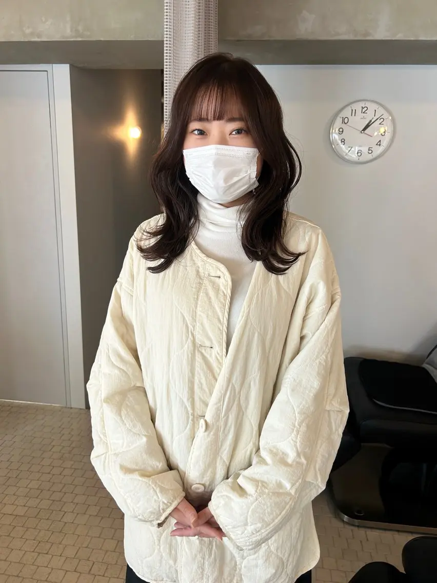 ミディアム 小野 明日香のヘアスタイル