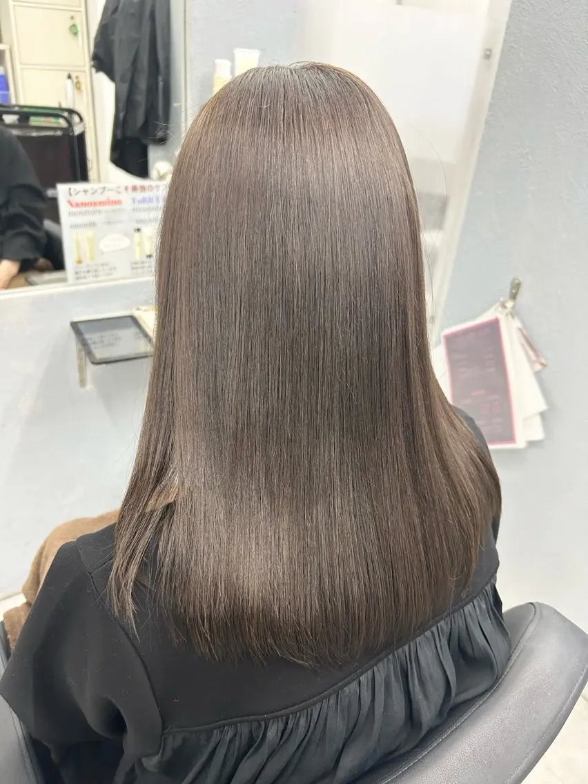 セミロング カット ヘアカラー カットモデル急募🌈 技術責任者久保のヘアスタイル
