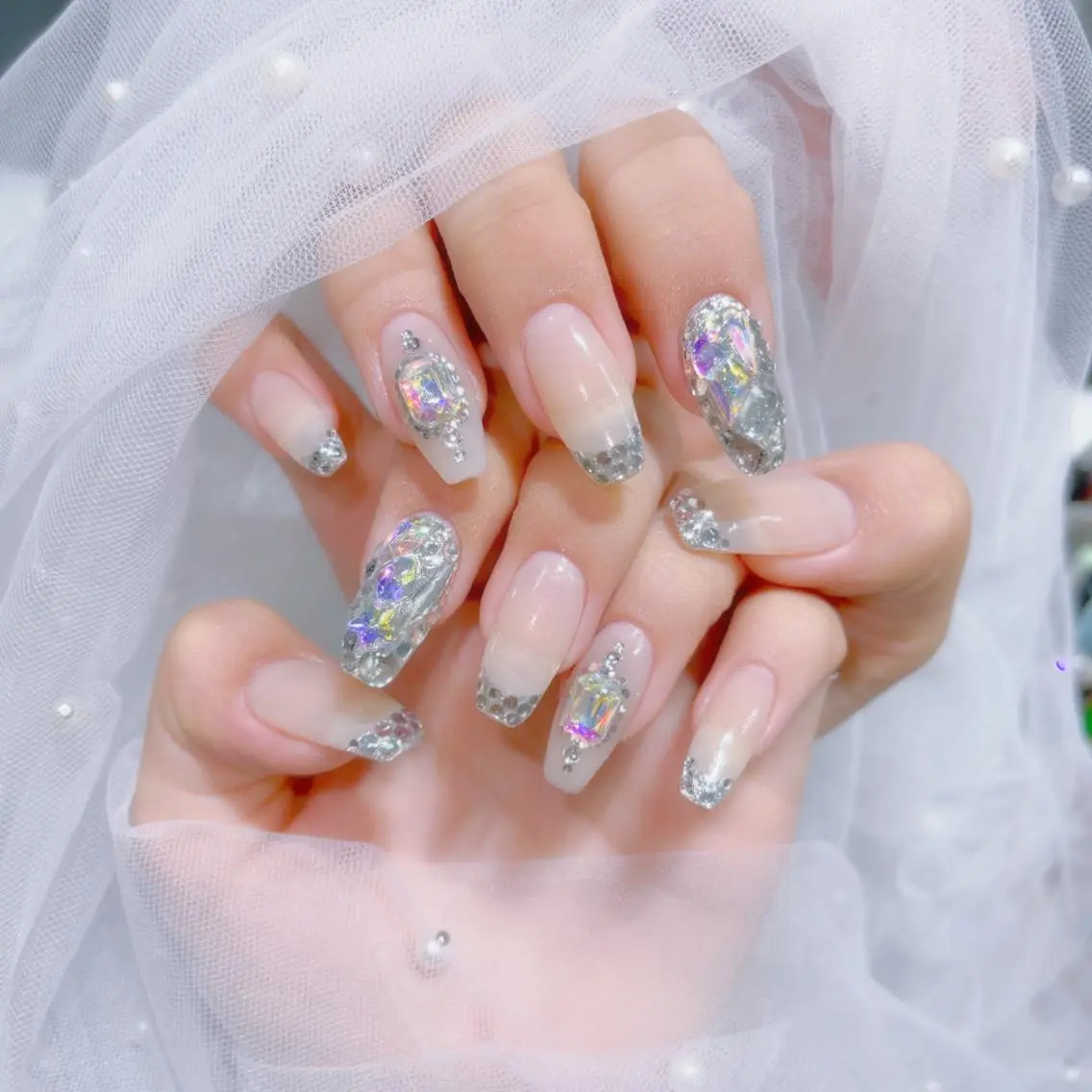 ネイル ハンドネイル Queens ciciのネイルデザイン
